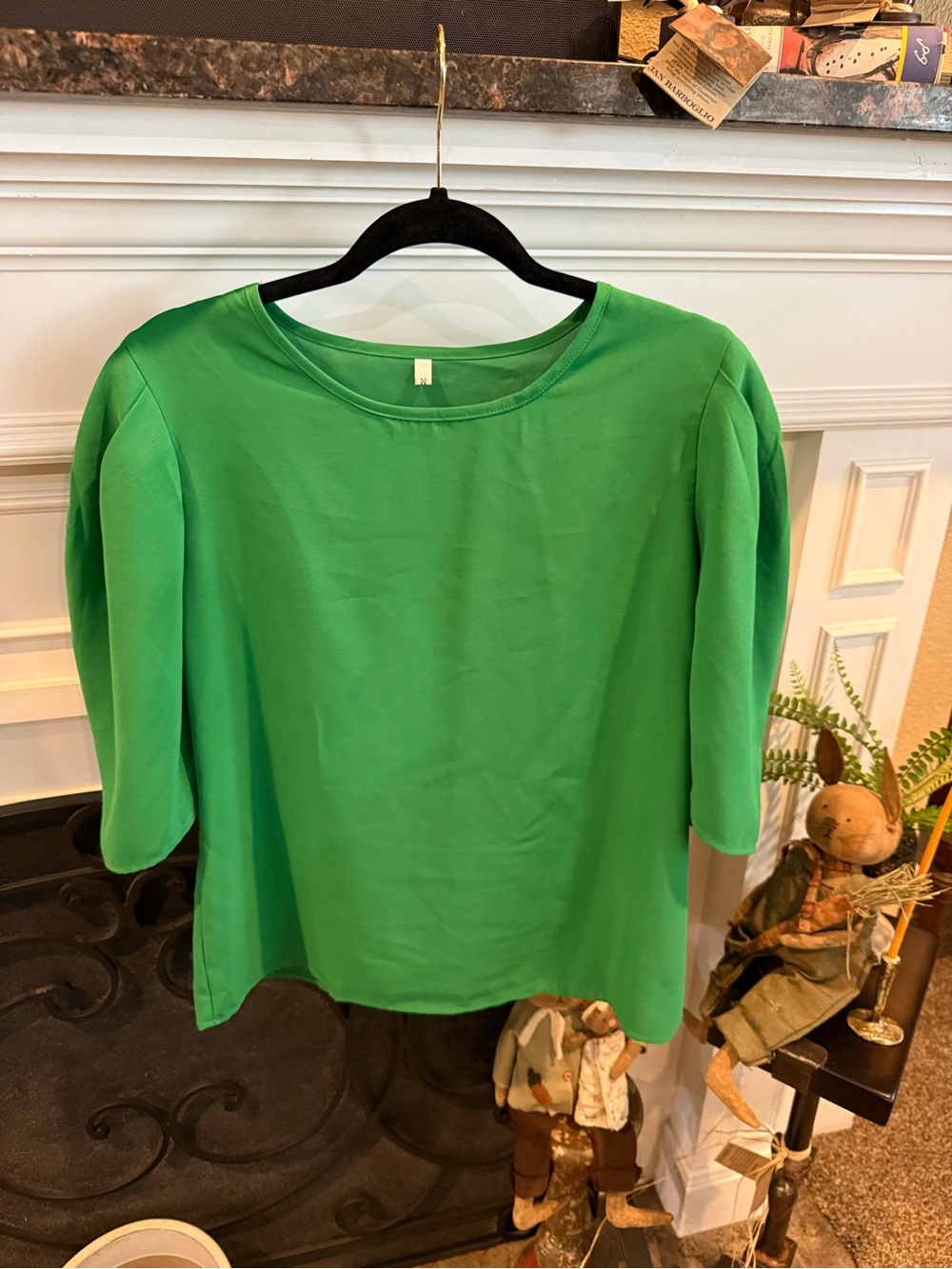 Amazon Bright Green Women's Round-Neck Blouse